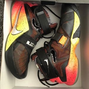 Nike Lebron Soldier IX LMTD Size 12